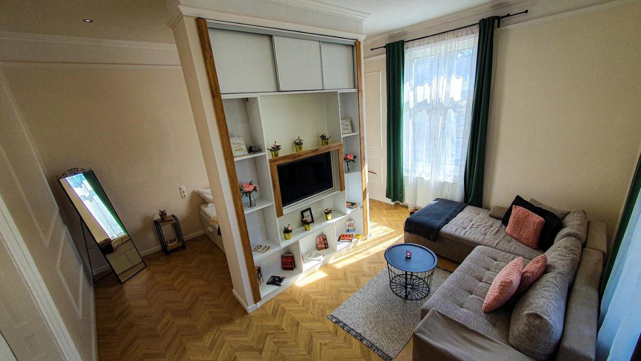 גיור Smaragd Apartman מראה חיצוני תמונה