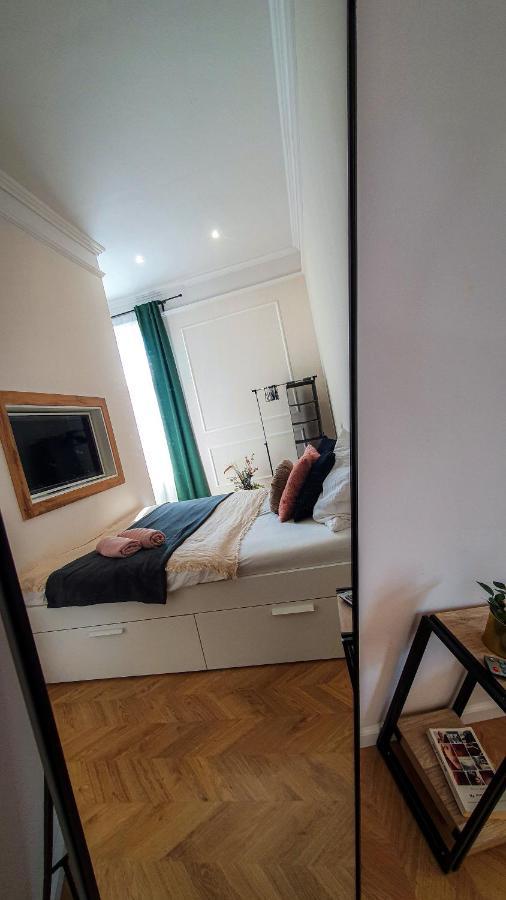 גיור Smaragd Apartman מראה חיצוני תמונה